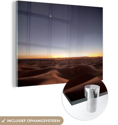 ® Glasschilderij 160x120 cm - Schilderij acrylglas - Schemering boven de woestijn Erg Chebbi in Marokko - Foto op glas - Muurdecoratie woonkamer - Wanddecoratie slaapkamer - Schilderijen
