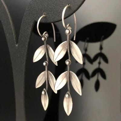 Etnische Stijl Koperkleur Metaal Blad Oorbellen voor Vrouwen Meisjes Nieuw Vintage Handgemaakt Statement Haak Oorbel Feest Sieraden Cadeaus black