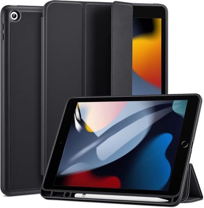 Hoes Geschikt voor Apple iPad 10.2 inch (9e/8e/7e) - Zwart - Casemania Tri Fold Tablet Case - Smart Cover met Pencil Houder Uitsparing