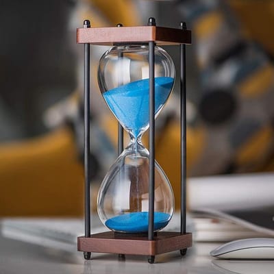 Grote Zandloper - Zandglas Timer - Koken en Spelletjes - Decoratief Houten Frame - 60 Minuten - Blauw