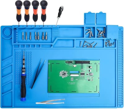 Hittebestendige Magnetische Loodmat tot 500 °C, Antistatisch, Voor Solderen en Repareren van Elektronische Componenten, 45 x 30 cm, Inclusief Schaal