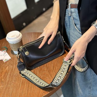 Nieuwe Dames Tas van Echt Leer Modieus en Veelzijdig Niche Design Koeienhuid Eénschouder Crossbody Tas voor Dames gray