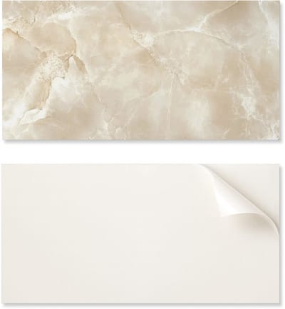 Zelfklevend vinylpaneel met print, 100x50 cm, elegante marmerstructuur.