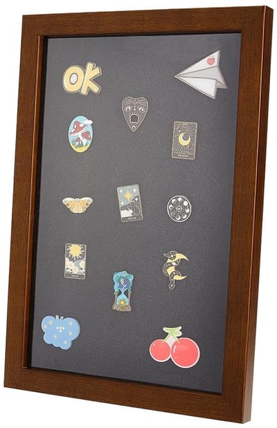 Dailygoody - Pin Display Case - Medaille Houten Fotolijst - Decoratieve Vitrine - Camel - Badge Collectie - Geschikt voor Militaire Medailles