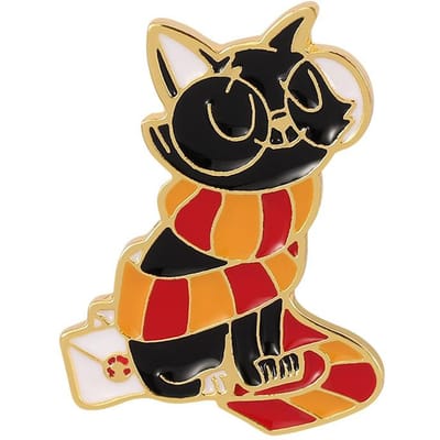 Magische Kat Hard Emaille Pin Schattige Cartoons Dier Sjaal Zwarte Katten Gouden Broche Mode Rugzak Pin Decor Uniek Cadeau XZ1031 black