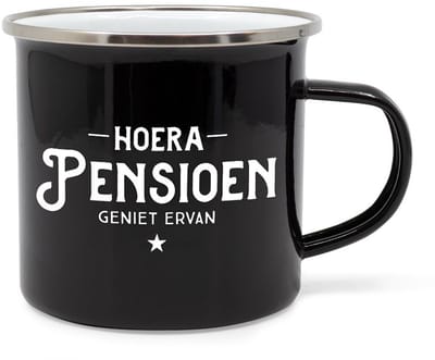 Mok - Beker van Metaal - Gevuld met Snoep - Hoera Pensioen Geniet Ervan - lint: "Speciaal voor jou" - Cadeauverpakking