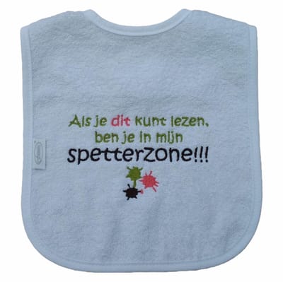 Witte slab met "Als je dit kunt lezen, ben je in mijn spetterzone"