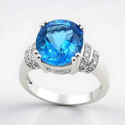 Cavill - Zilveren Ring met 5,022 Ct Marambaia Blauwe Topaas - 925 Sterling Zilver - Ovaal Slijpsel - Zirkonia Pavé Brazilië Elegante Edelstenen Ring
