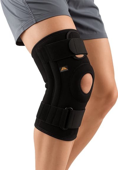 Kniebrace Medical Brace Neopreen met baleinen maat S knie omvang 26-32cm - patella luxatie ligament letsel - vocht in knie