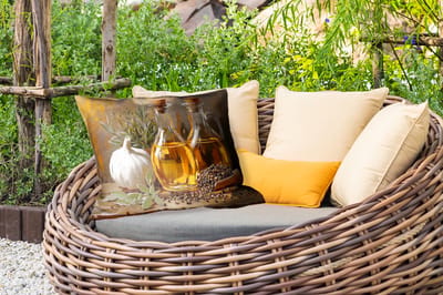 Buitenkussens - Tuin - Stilleven - Olijfolie - Knoflook - Kruiden - 50x30 cm