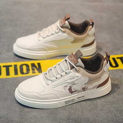 Herenschoenen Nieuwe Lente Casual Mode Sport Platte Schoenen Casual Middelbare School Studenten Heren Kleine Witte Trendy Schoenen 44 white