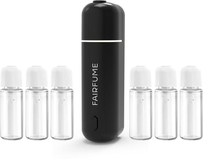 Fairfume® Car Capsule – Premium Aroma Diffuser voor Heren – Automatisch – Inclusief 6 Luxe Navullingen Geïnspireerd op Designer Parfum – Auto Luchtverfrisser – Stijlvol Cadeau – Zwart – Luxe Autoaccessoires