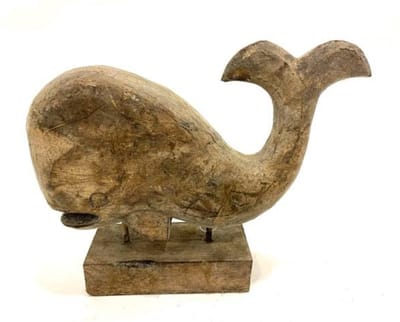Whale on stand antik