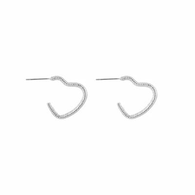Bijoutheek Oorknoppen bewerkt hart (2cm) Zilver