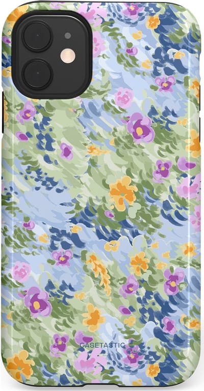 Casetastic Hoesje Geschikt voor Apple iPhone 11 - Stijlvolle Beschermende Duo-layer Case - Vijver briesje