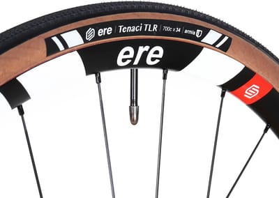 Ere Research Tenaci TLR Fietsband 28 inch - Opvouwbare draadband - Armis 2 - 700x38c - 38-622- Skinwall