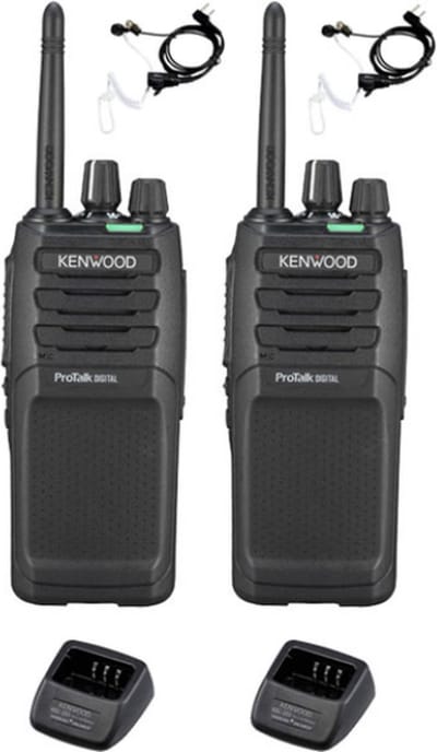 Set van 2 Kenwood TK-3701D met beveiliging oortje en tafellader