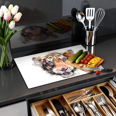 KitchenArt - Majestic Tiger - Inductie Beschermer - 77x51 cm - Kookplaat Beschermer - Luxe Afdekplaat Inductieplaat - Anti-slip & Oprolbaar - Beschermmat Inductiekookplaat