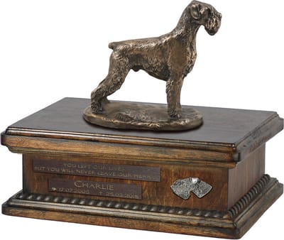 Persoonlijke houten urn voor schnauzer met beeldje van hond