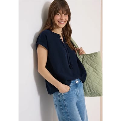Blouse met gespleten hals in mousseline