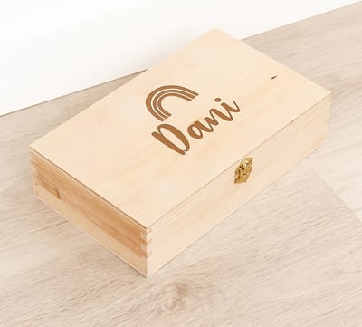Houten kistje 'Dani' Regenboog - Tekenkist - Herinneringsdoos - Kraamcadeau - Knutseldoos - Memorybox - Baby - Geboorte