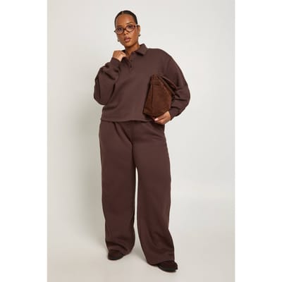 boohoo Dames Plus button-down joggers met wijde pijpen | Chocoladebruin | Maat: 50