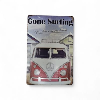 Metal Sign - Metalen Bord - Volkswagen - Transporter - Gone Surfing - Life's better at the beach - Een bijzonder bord om te kopen voor uzelf of om cadeau te geven aan iemand!
