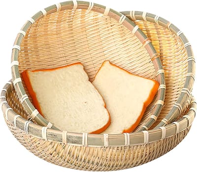 Een set van 3 bamboemanden (groot, middelgroot en klein) - geweven broodmand - handgeweven fruitmand - platte, ondiepe groentemand - stapelbaar - afmetingen: 25 cm, 28 cm en 30 cm - bamboekleur
