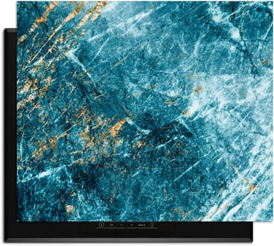 KitchenArt - Deep Ocean Marble – Inductie Beschermer - 65x52 cm - Kookplaat Beschermer - Luxe Afdekplaat Inductieplaat - Anti-slip & Oprolbaar - Beschermmat Inductiekookplaat
