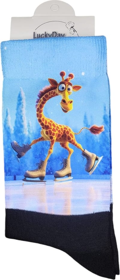 Giraffe op schaatsen sokken - Opkikker - Beterschap - Kerstsokken - Verjaardag cadeau - Leuke sokken - Vrolijke sokken - Print sokken - Cadeau sokken - LuckyDay Socks - Sokken waar je vrolijk van wordt - Maat 37-44