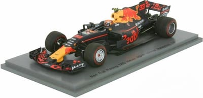Red Bull Racing TAG Heuer RB13 Winner Malaysian GP 2017 - 1:43 - Spark