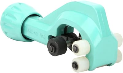 Professionele Buizensnijder voor Metalen Buizen 8-32mm, Ideaal voor Loodgieterswerk en RVS Golfbuizen Snijden, Duurzaam en Efficiënt Gereedschap