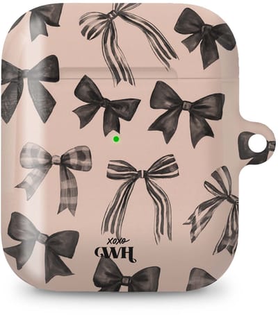 xoxo Wildhearts hoesje geschikt voor AirPods 1 & 2 - Winter Muse - Ook als telefoonhoesje verkrijgbaar - schokbestendige case - koptelefoonhoes - Beschermhoes met strikjes patroon - Beige