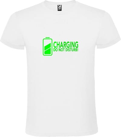 Wit T-Shirt met “ Charging / Do NOT Disturb “ afbeelding Neon Groen Size XXXXL