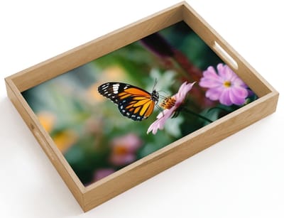 Dienblad hout 40x30 cm - Schootdienblad - Roze bloemen - Vlinder - Zachte focus - Borrelplank rechthoek - Plateau dienbladen