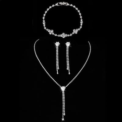 Bruidssieraden, Bloemenoorbellen met Strass Franje, Ketting, Armband Set, Bruidsjurk, Studio Sieraden, Dames