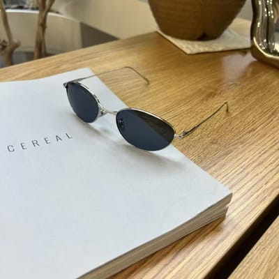 Stijlvolle Stijl Voor Heren Zonnebrillen Ovaal Vorm Anti-reflecterende Zonnebrillen Voor Dames Jaar 2000 Stijl Stijlvolle Reiszonnebrillen voor Voor beige