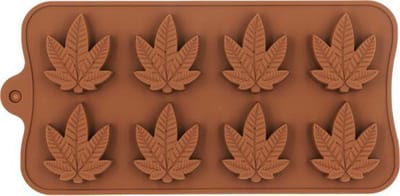 Chocolade - ijsklontjes - wietvorm - marihuana vorm