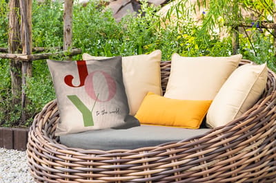 Buitenkussen - Quotes - Joy - Kerst - Feestdagen - 45x45 cm - Weerbestendig