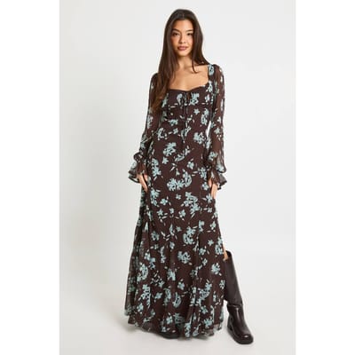 boohoo Dames Bloemrijke gekreukelde chiffon melkmeisje maxi-jurk | Chocolate | Maat: 6
