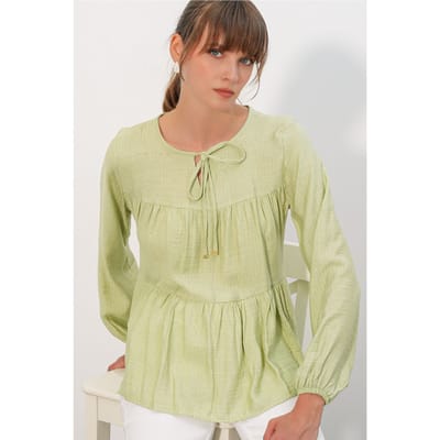 Gestructureerde Blouse met Strik voorkant