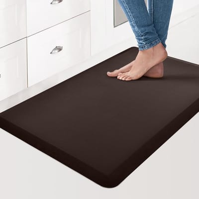 Inovra Plus - Comfortabele anti-vermoeidheidsmat voor keuken en kantoor - Anti-slip schuimkussen - Ergonomisch design - 71 x 44 x 12 cm - Chocoladebruin.