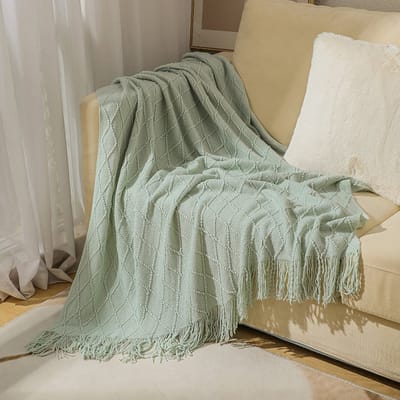 Stevige, zachte, gebreide, decoratieve deken met kwastjes voor een slaapbank, zacht, warm en comfortabel, lichtgewicht voor de lente en zomer (130 cm x 230 cm)