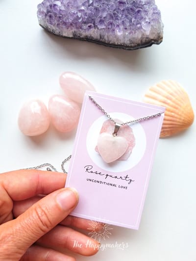 Edelsteen ketting - rozenkwarts - hart - liefde - stainless steel - 100% waterproof - cadeau - handgemaakt - liefdescadeau - valentijnsdag - bohemian sieraden - natuursteen - gemstone - betekenisvol cadeau - geschenk