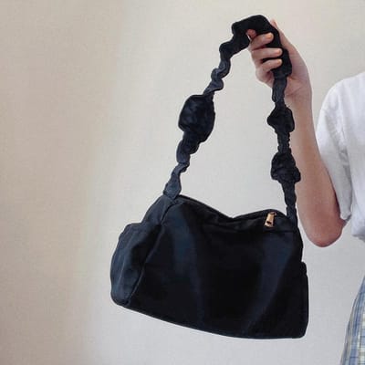 Nylon Handtas met Gekreukeld Design Eenvoudige Effen Kleur Donkere Retro Tas Nieuwe Dames Single-shoulder Onderarmtas white