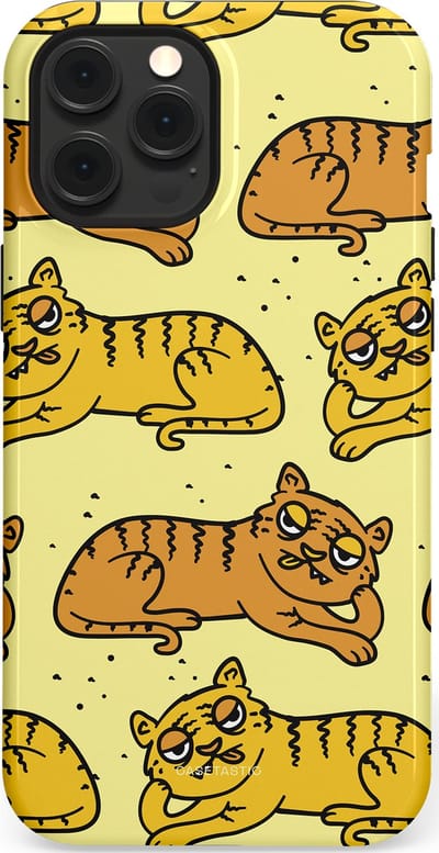 Casetastic hoesje geschikt voor Apple iPhone 12 Pro Max - MagSafe - Dubbellaagse bescherming - Tijger dromen - Fashion Case - Crème Goud Olijfgroen