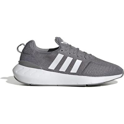 Baskets adidas Swift Run 22