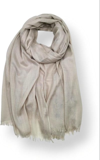 Lange dames sjaal Veerle effen motief licht taupe