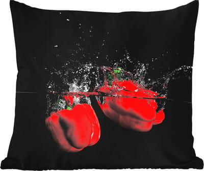 Tuinkussen - Paprika - Groente - Stilleven - Water - Rood - 40x40 cm - Weerbestendig
