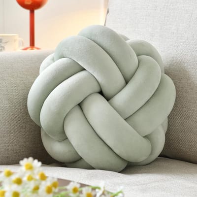 Rond knoerkussen 20 cm - zacht pluche in salie - sierkussen voor woonkamer en slaapkamer